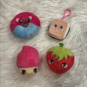 Squeezamals food plush set of 4 donut cupcake strawberry s’more